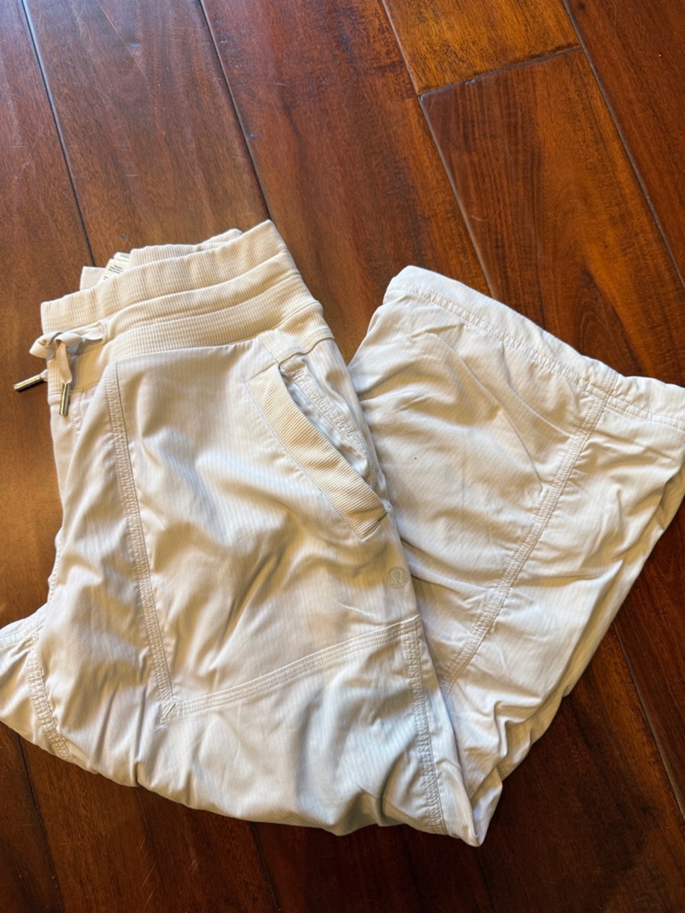 lululemon athletica Cream Capri Casual Pants